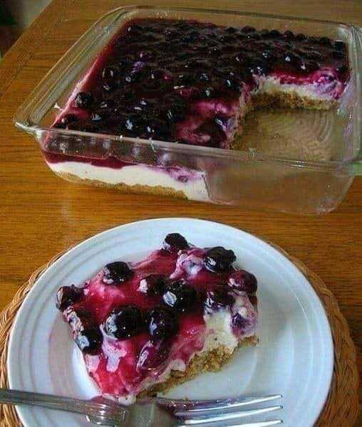 Fresh Blueberry Cheesecake with Homemade Crust