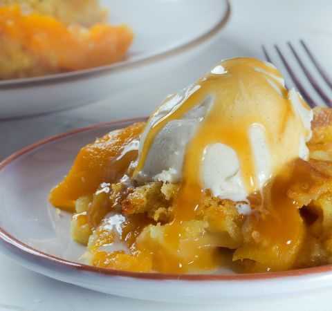 Southern peach dump cake