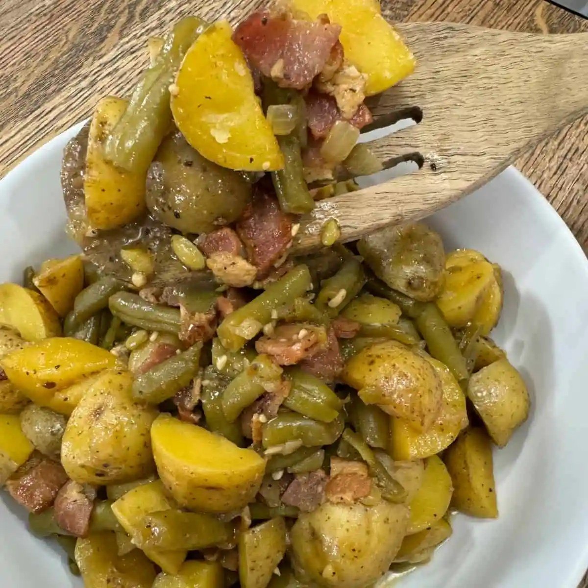 GREEN BEANS AND POTATOE