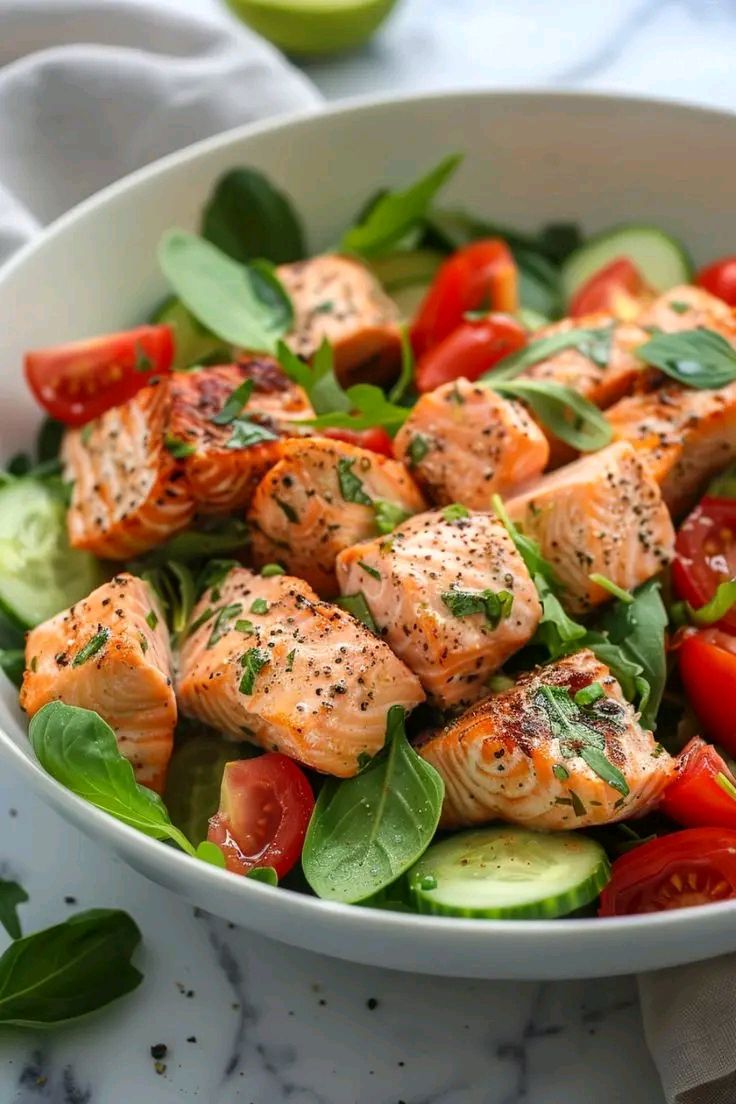Grilled Salmon Salad